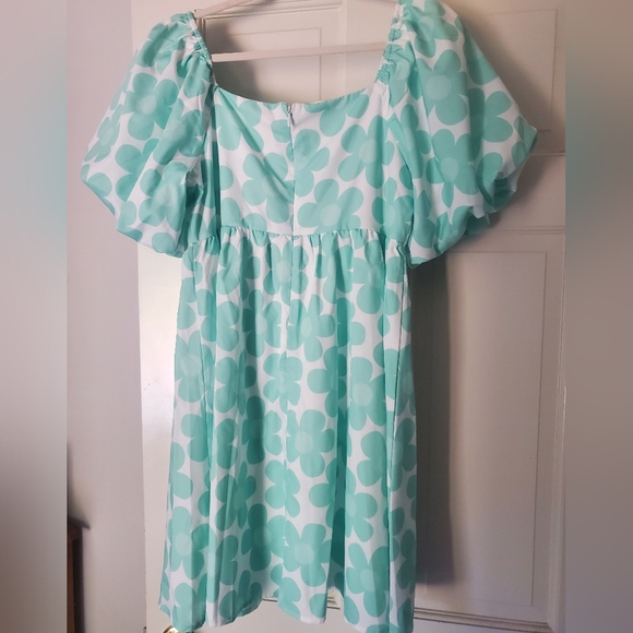 BiBi Flower Dress - Picture 2 of 4